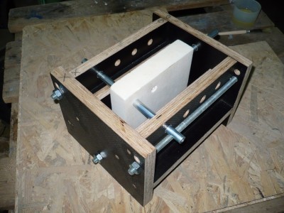 Förmchen.JPG (195.61 KiB) 26787 mal betrachtet Meine Gussform fürn Düsenstock